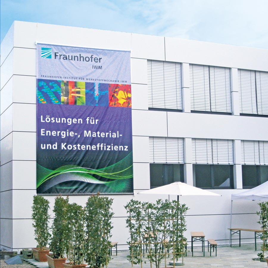 Werbetechnik Fassadenwerbung von RETE in XXL Druck Beispiel Fraunhofer
